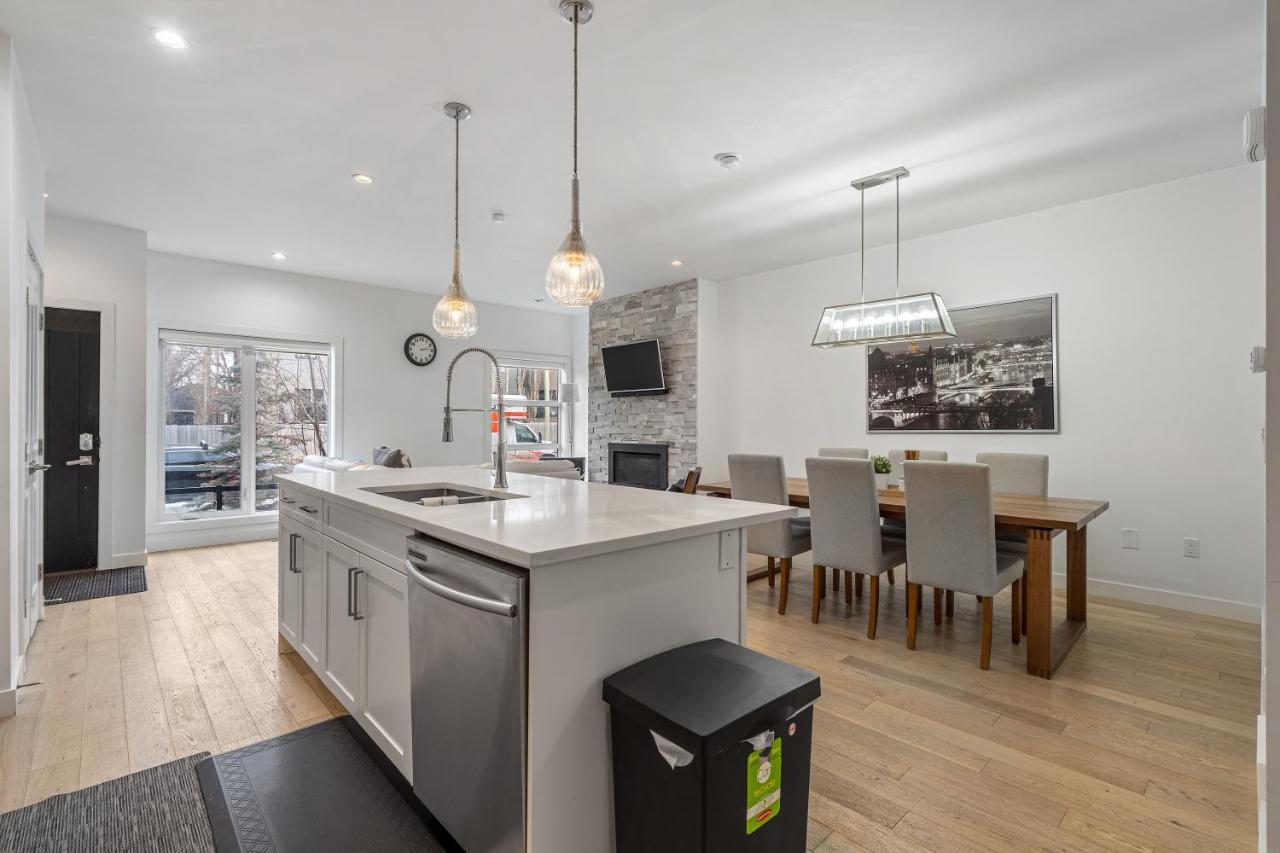 Luxury Spacious Private House Near City Centre YYC 외부 사진