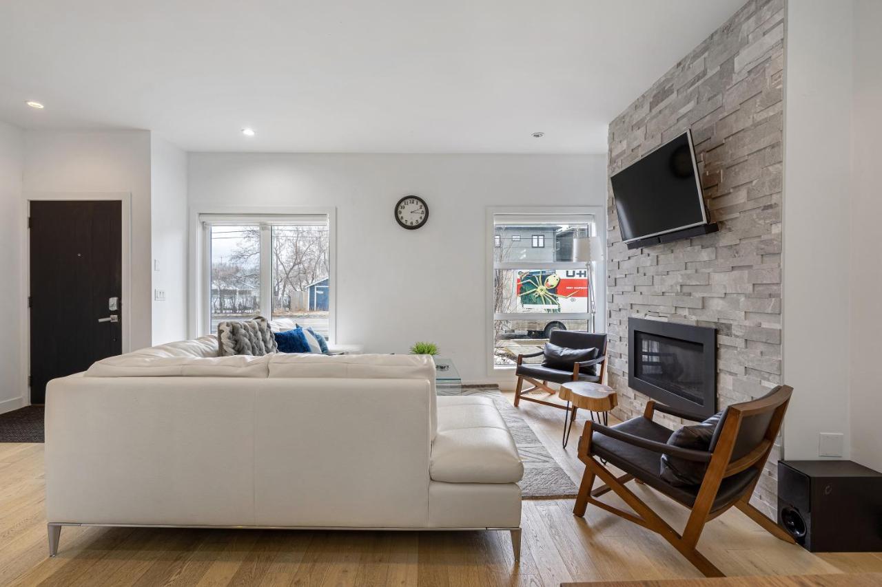 Luxury Spacious Private House Near City Centre YYC 외부 사진